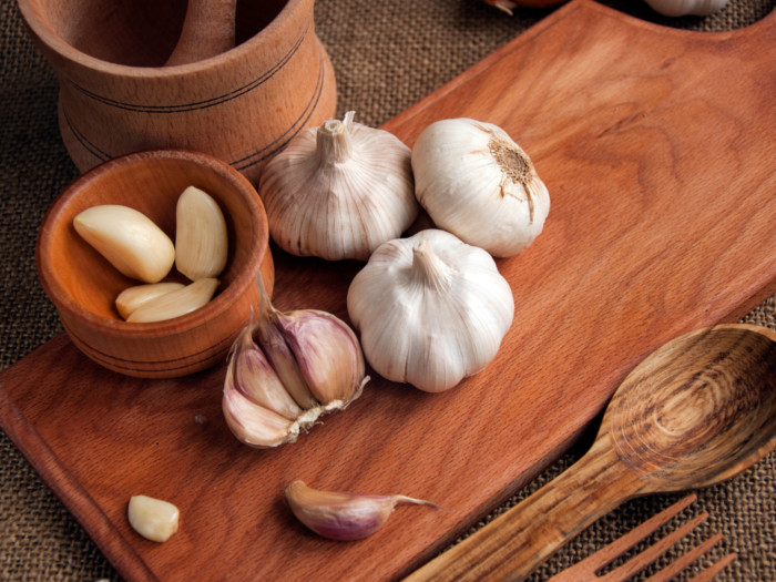 9 Powerful Health Benefits Of Raw Garlic