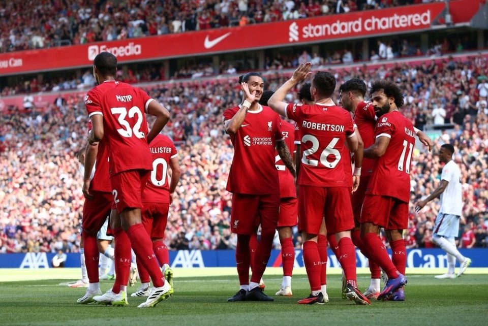 Liverpool hint at Premier League title challenge in Aston Villa cruise