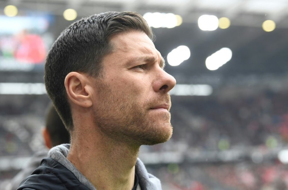Xabi Alonso snubs Liverpool & Bayern to stay at Leverkusen